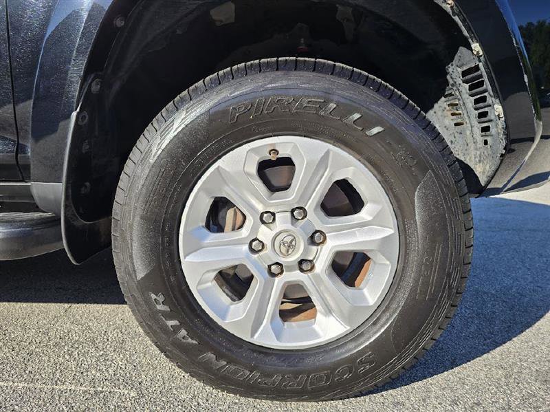 Used 2016 Toyota 4Runner SR5 AWD/4WD image 16