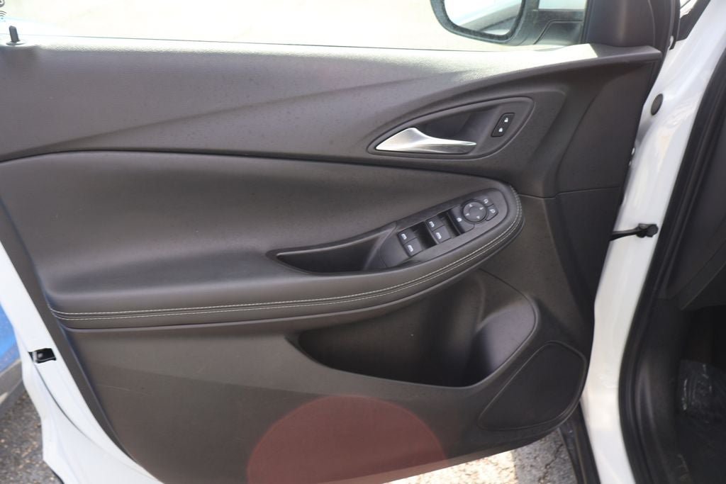 Used 2025 Buick Encore GX Preferred FWD image 13