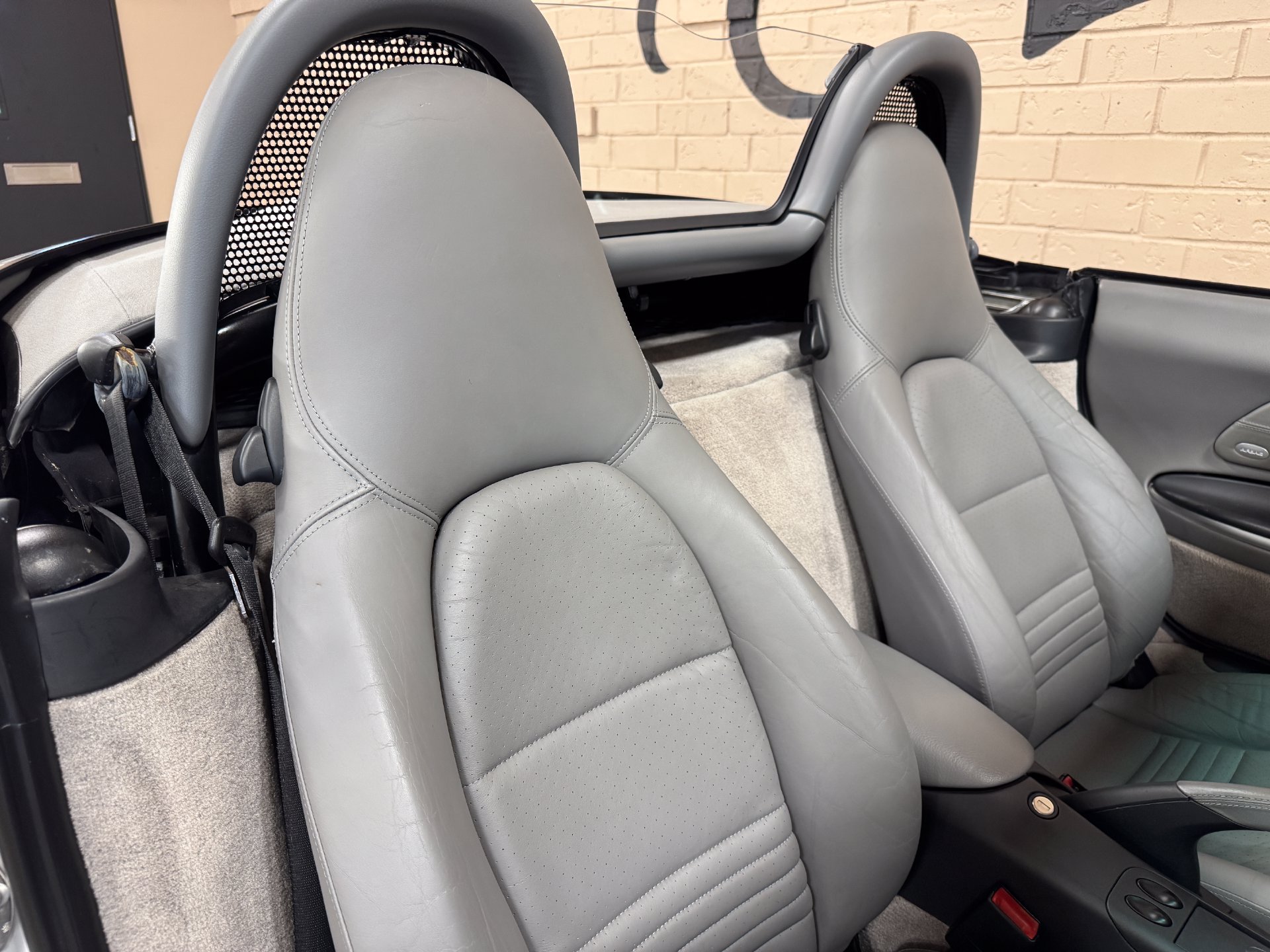 Used 2003 Porsche Boxster S RWD image 27