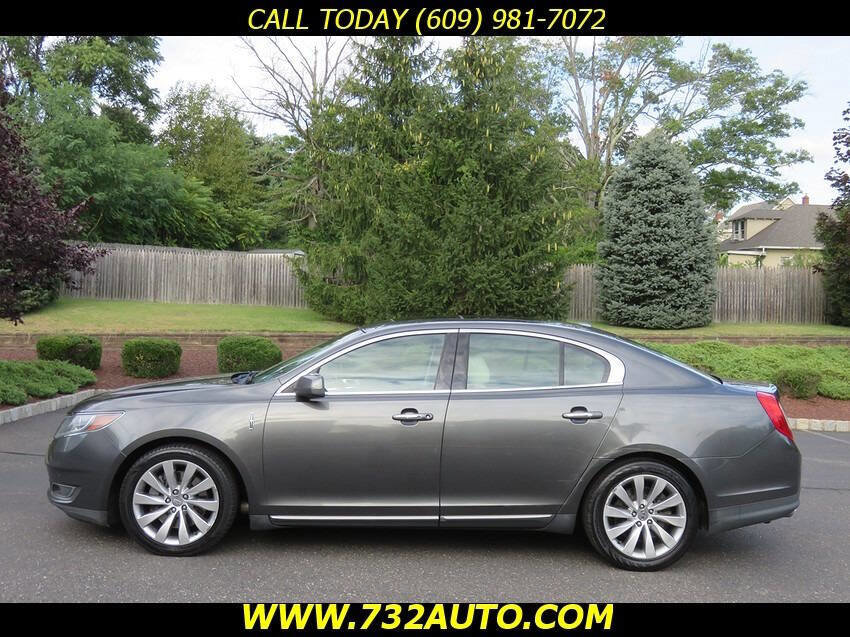 Used 2016 Lincoln MKS image 2