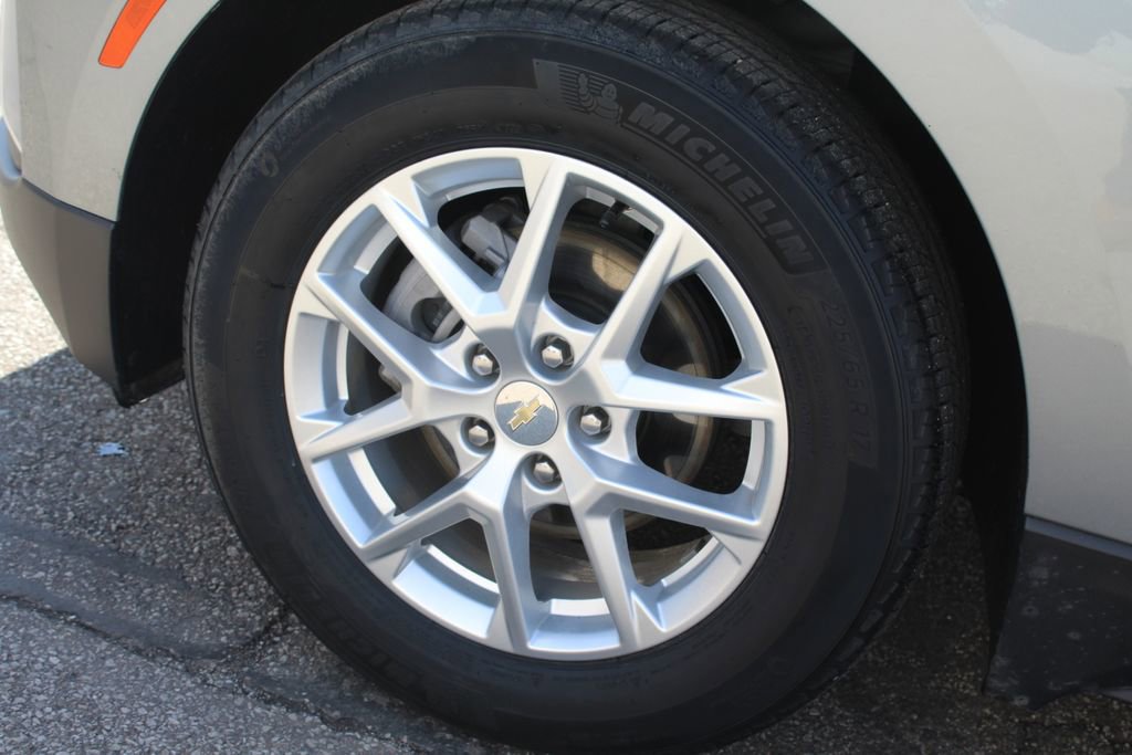 Used 2024 Chevrolet Equinox LT image 9
