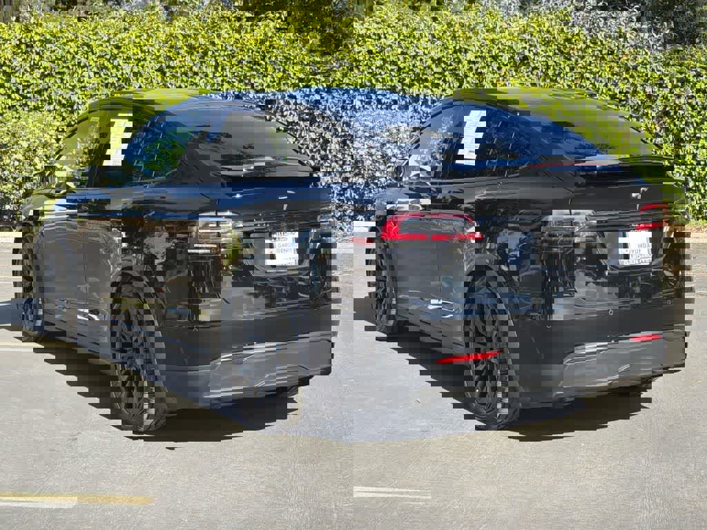 Used 2022 Tesla Model X image 4