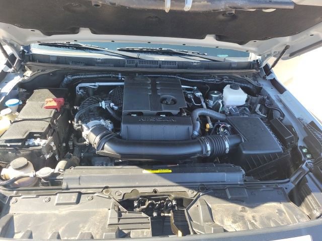 Certified 2025 Nissan Frontier PRO-4X image 11
