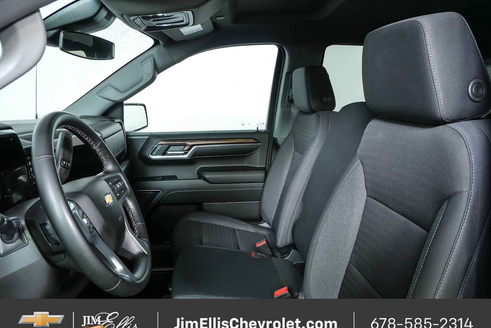 Certified 2024 Chevrolet Silverado 1500 LT AWD/4WD image 5