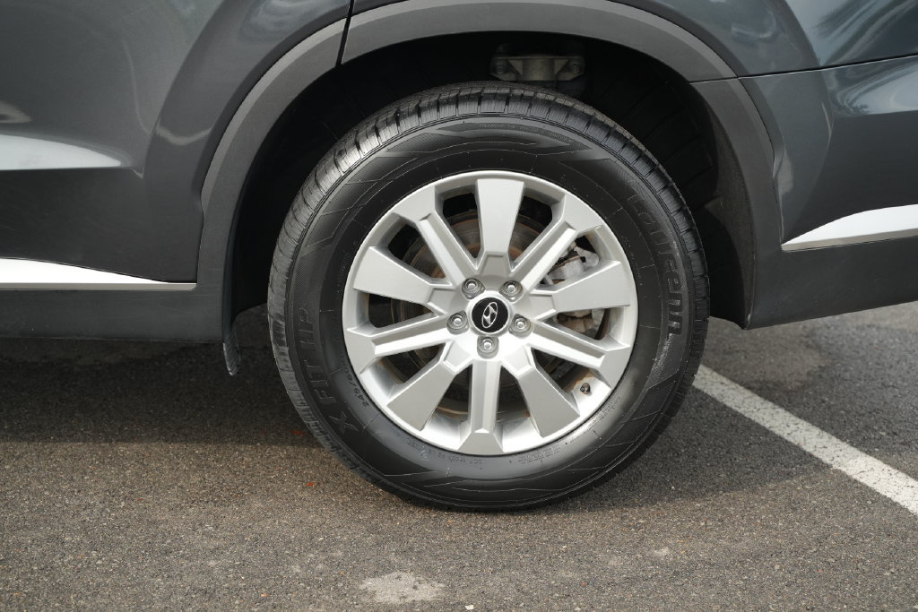 Used 2025 Hyundai Palisade SEL FWD image 46