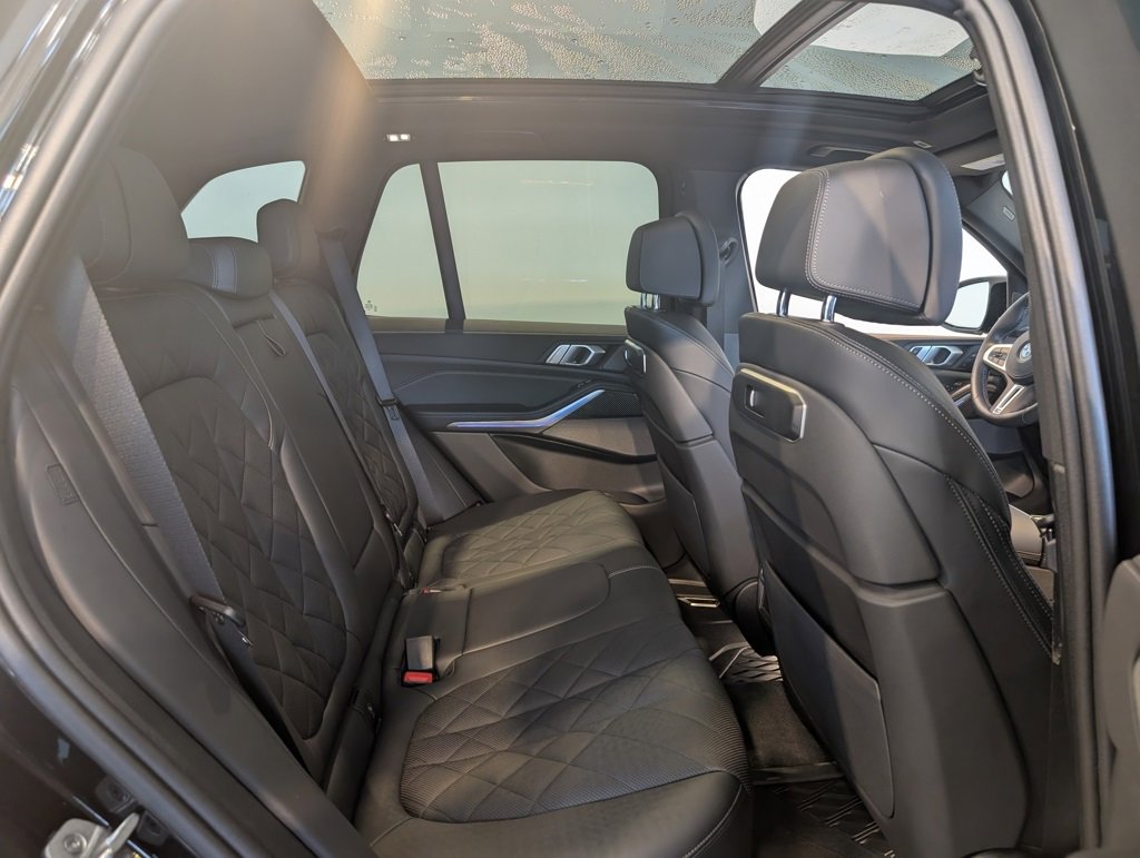 Used 2025 BMW X5 M60i w/ Climate Comfort Package image 29