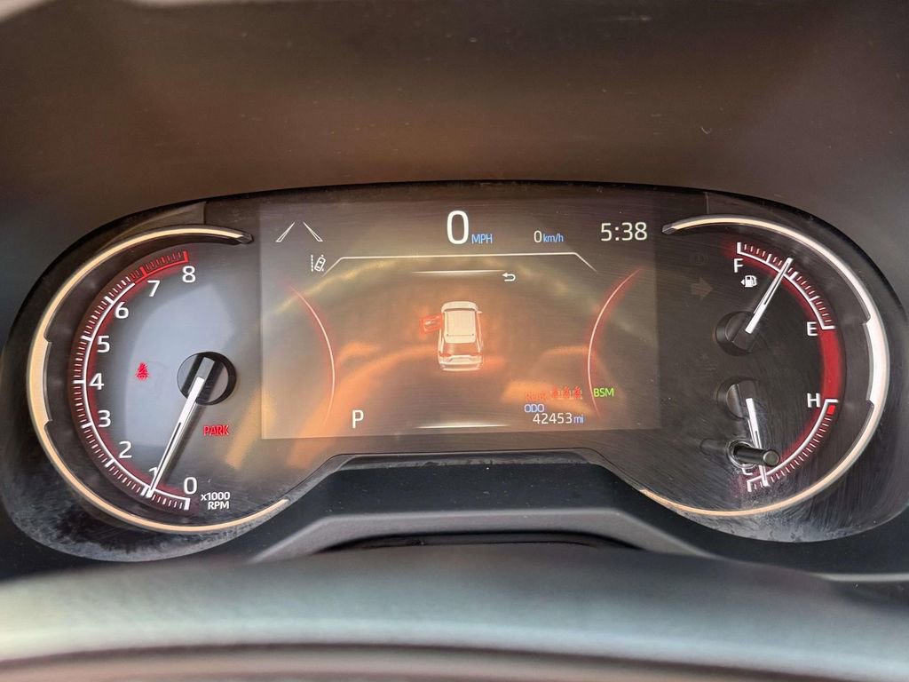 Used 2024 Toyota RAV4 XLE image 23