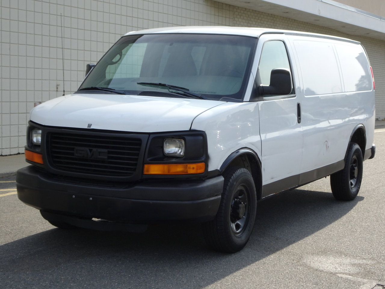 Used 2013 GMC Savana 2500 image 2