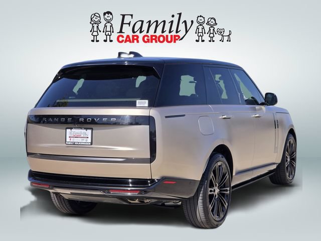 Used 2025 Land Rover Range Rover SE AWD/4WD image 4