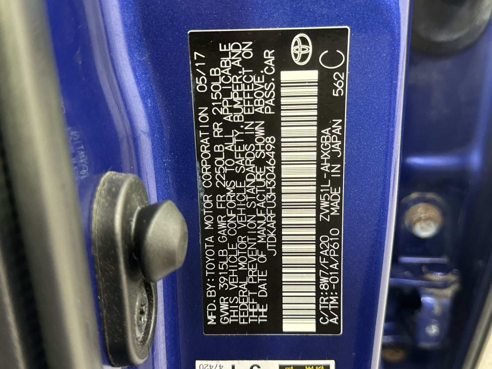 Used 2017 Toyota Prius Three w/ Advanced Technology Package FWD image 31