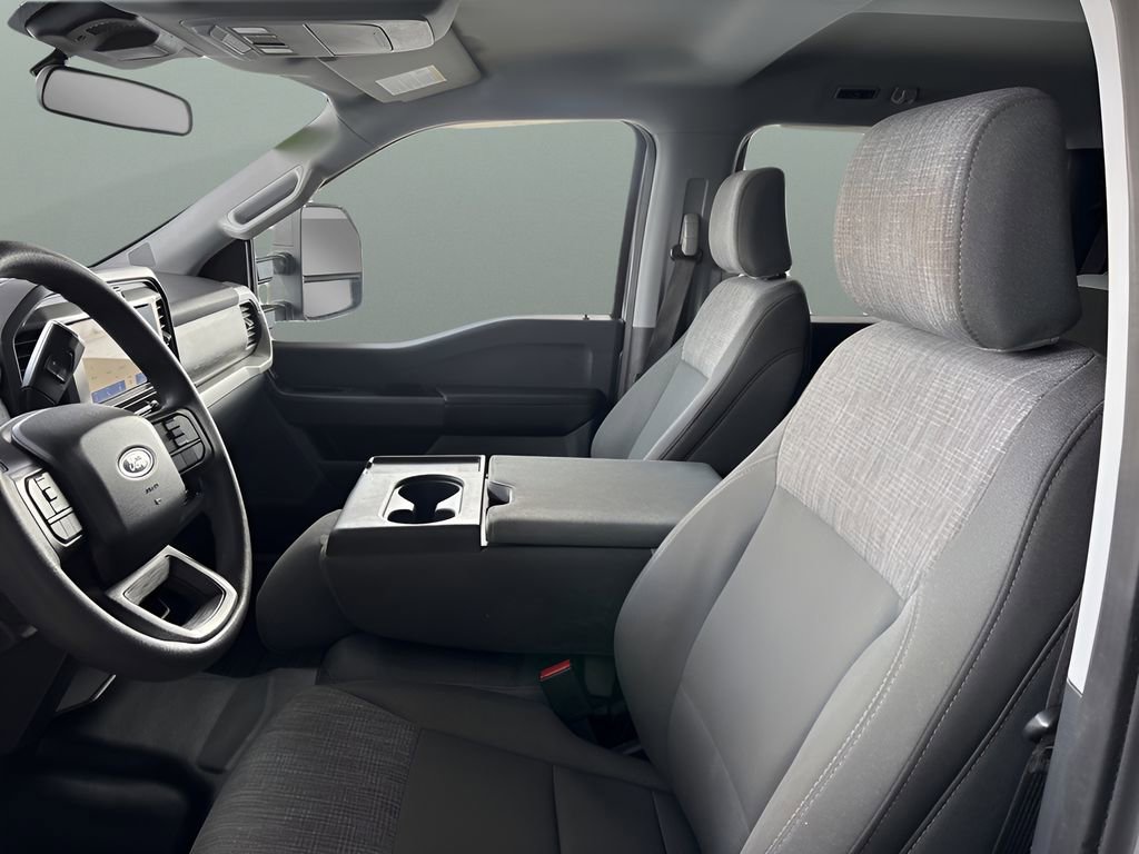 Used 2022 Ford F150 XLT w/ Trailer Tow Package image 8