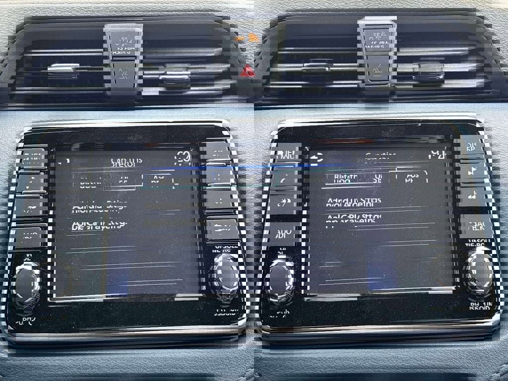 Used 2025 Nissan Versa SV w/ Trunk Package image 20