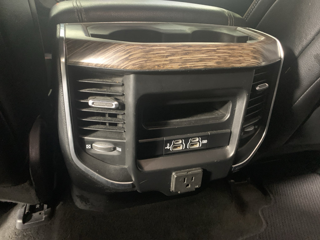 Used 2020 RAM 1500 Laramie RWD image 30
