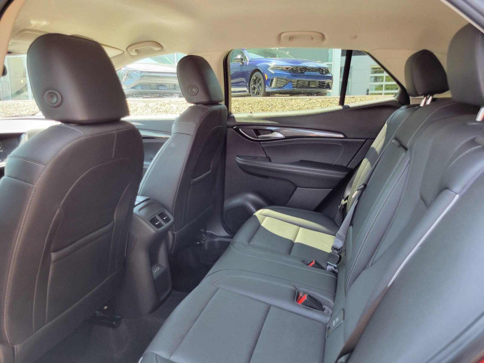 Used 2023 Buick Envision Essence AWD/4WD image 26