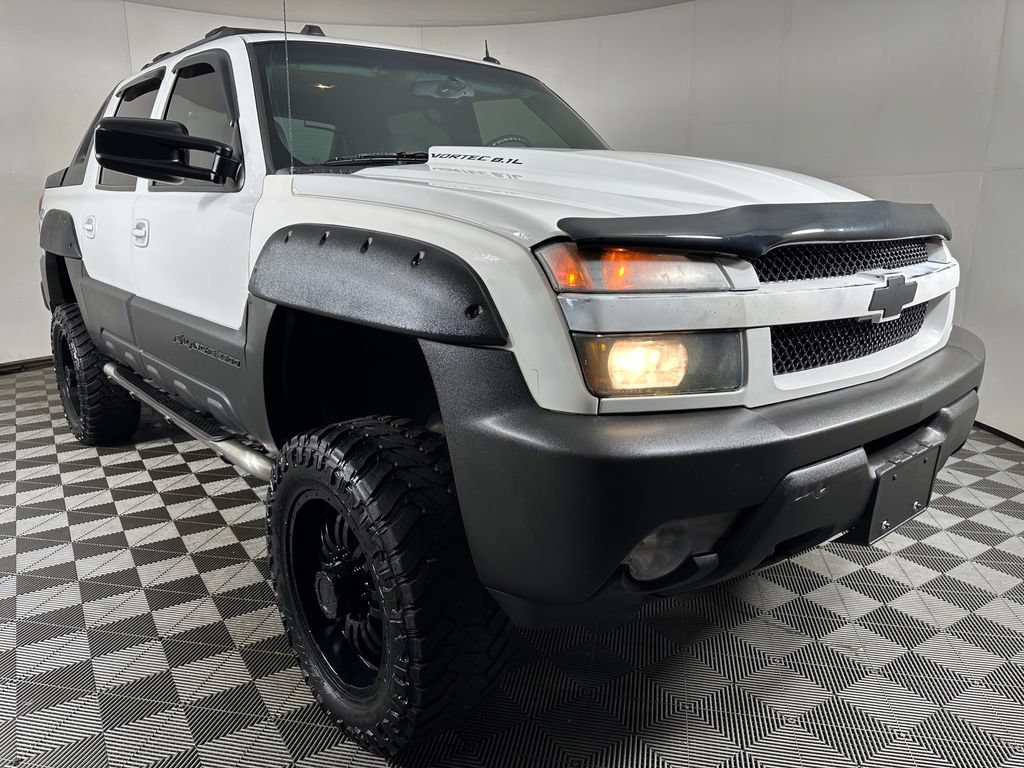Used 2004 Chevrolet Avalanche 2500 w/ Preferred Equipment Group AWD/4WD image 7