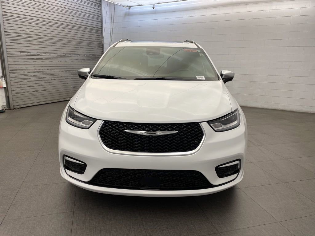 New 2026 Chrysler Pacifica Pinnacle w/ Trailer Tow Group image 6