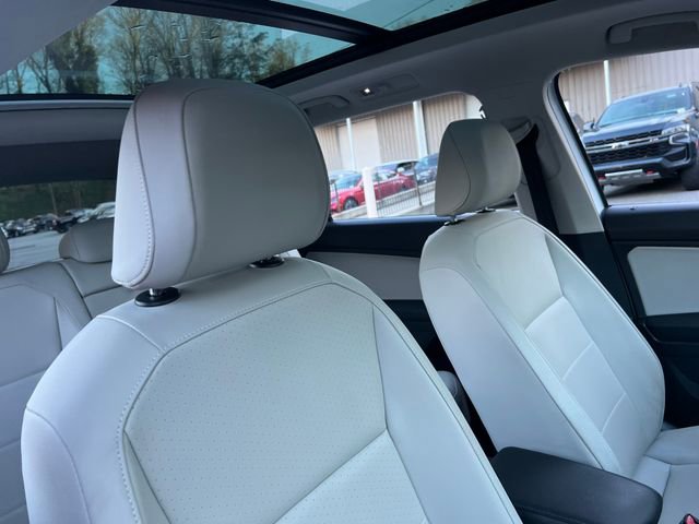 Used 2019 Volkswagen Tiguan SE w/ Panoramic Sunroof Package image 33