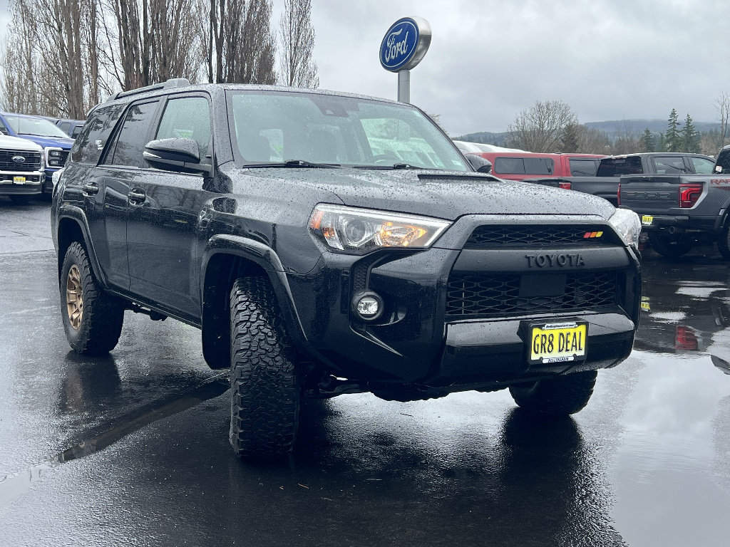 Used 2023 Toyota 4Runner TRD Off-Road Premium image 4
