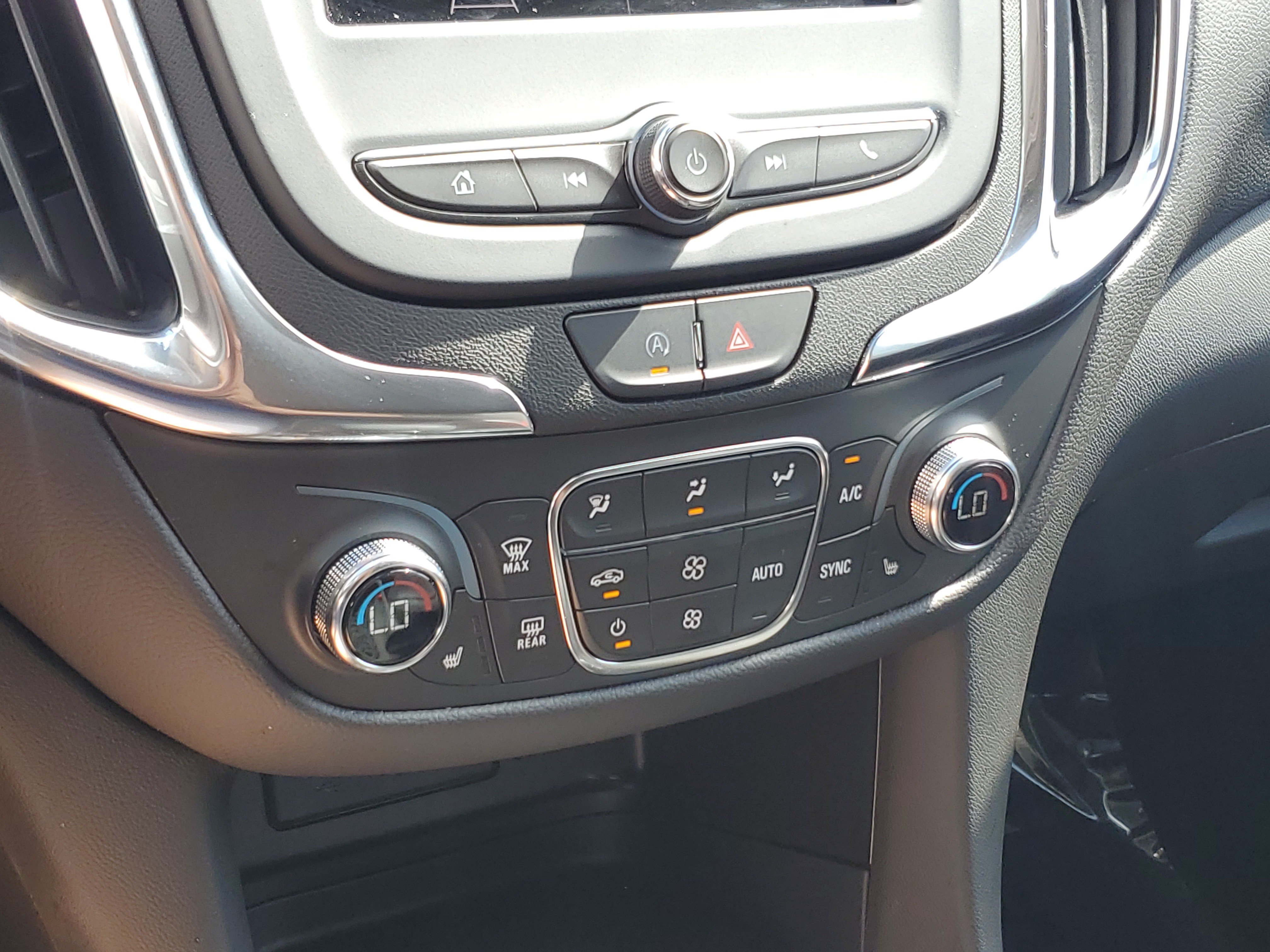 Used 2024 Chevrolet Equinox LT w/ LPO, Cargo Package FWD image 29