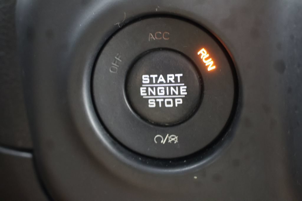 Used 2018 Jeep Wrangler Unlimited Sport S AWD/4WD image 16