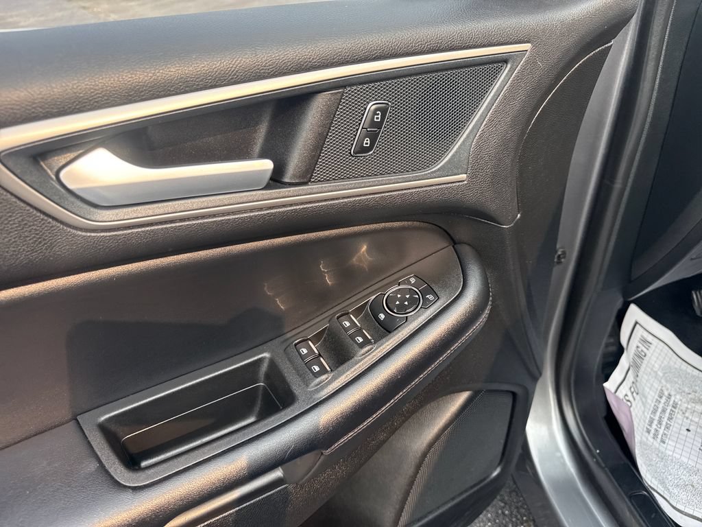 Used 2024 Ford Edge SEL w/ Convenience Package AWD/4WD image 29