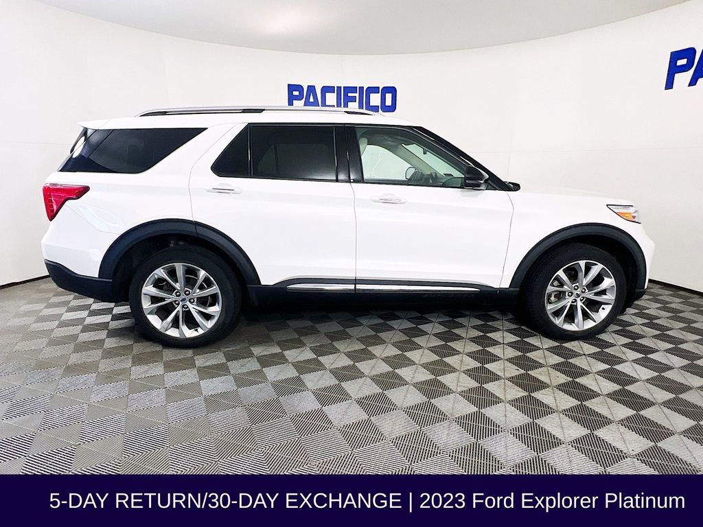 Used 2023 Ford Explorer Platinum w/ Technology Package AWD/4WD image 9