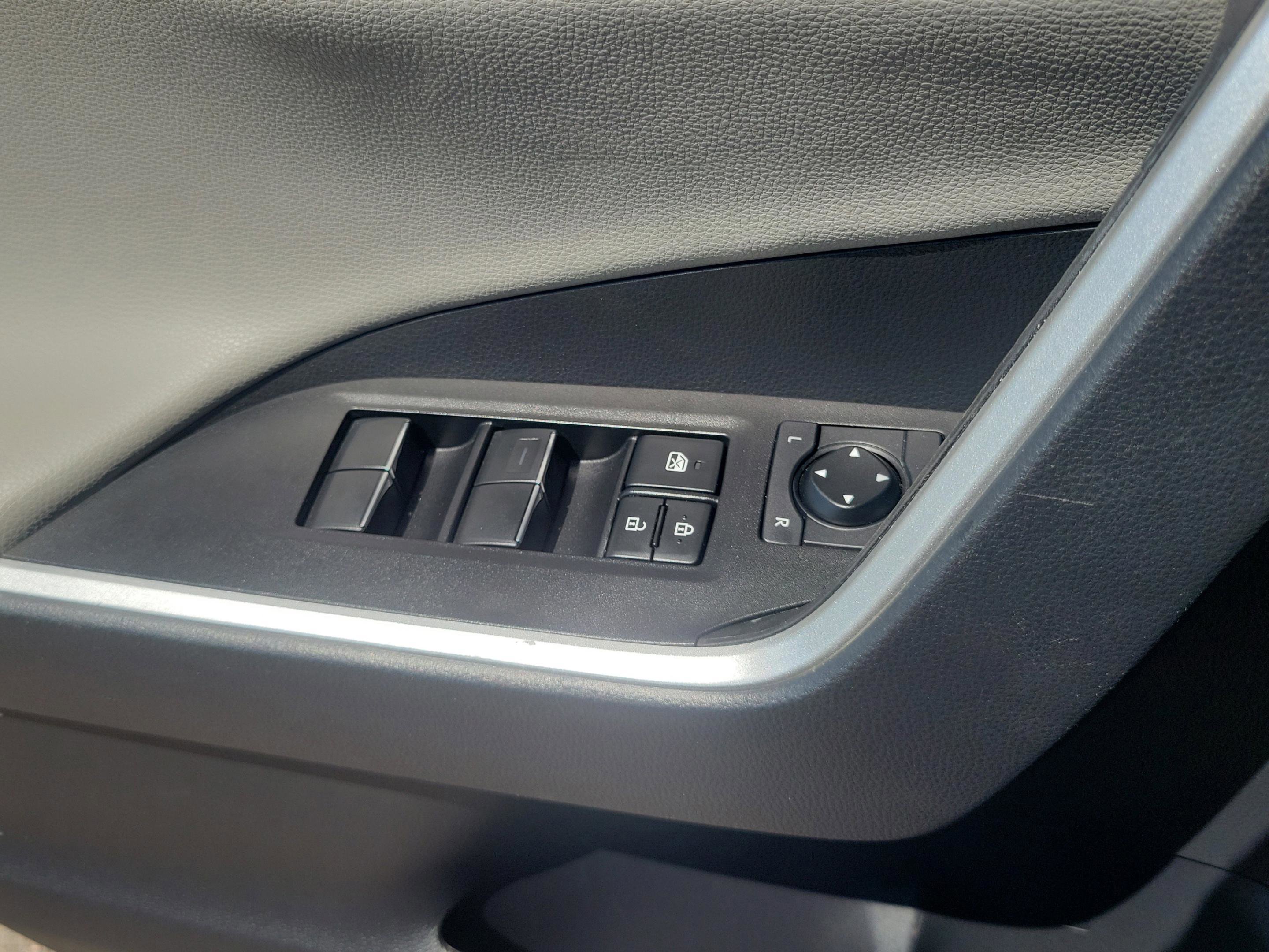 Used 2020 Toyota RAV4 Limited w/ Limited Grade Weather Package AWD/4WD image 12