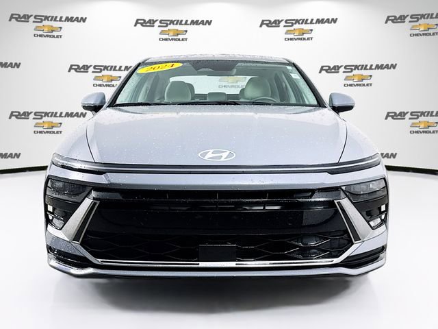 Used 2024 Hyundai Sonata SEL FWD image 2