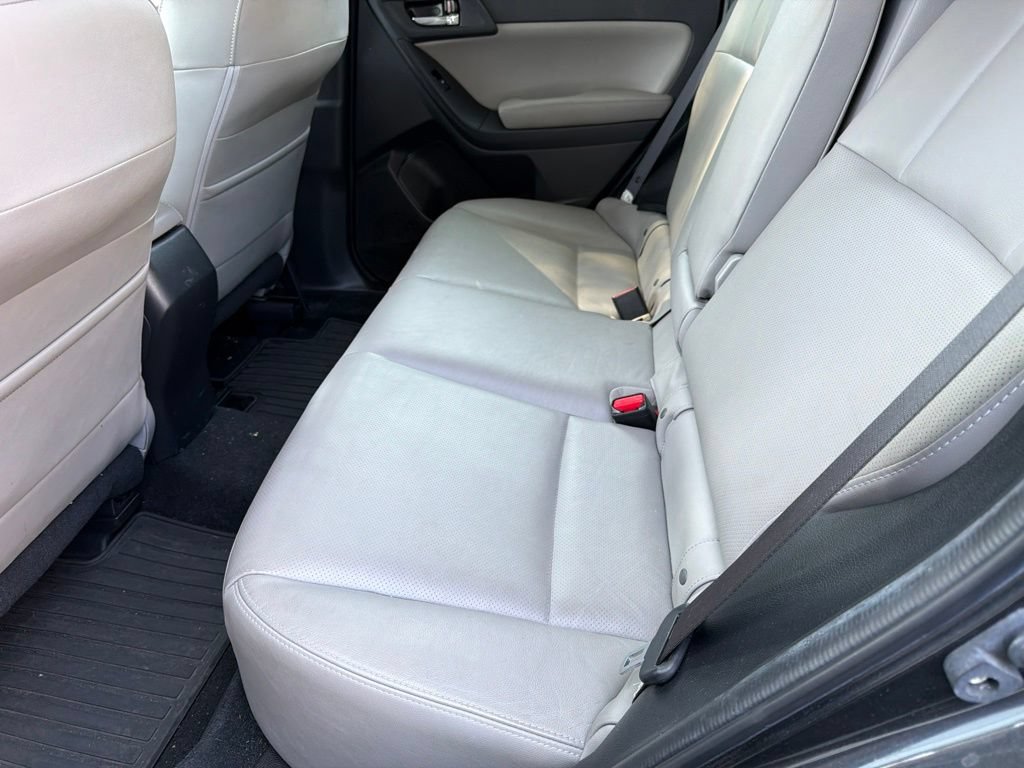 Used 2016 Subaru Forester 2.5i Limited AWD/4WD image 4