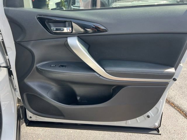 Used 2018 Mitsubishi Eclipse Cross SEL AWD/4WD image 32