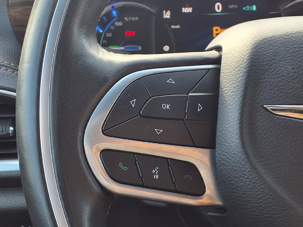 Used 2021 Chrysler Pacifica Pinnacle FWD image 14
