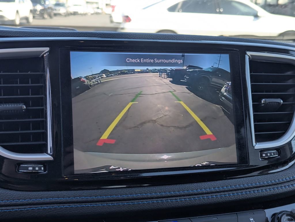 Used 2021 Chrysler Pacifica Touring image 16