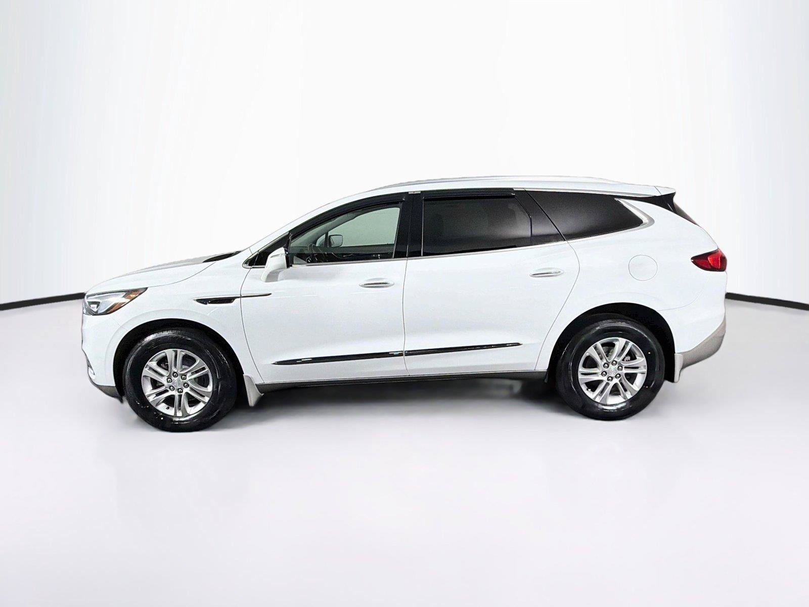 Used 2021 Buick Enclave Essence w/ Sound and Sites Package AWD/4WD image 8