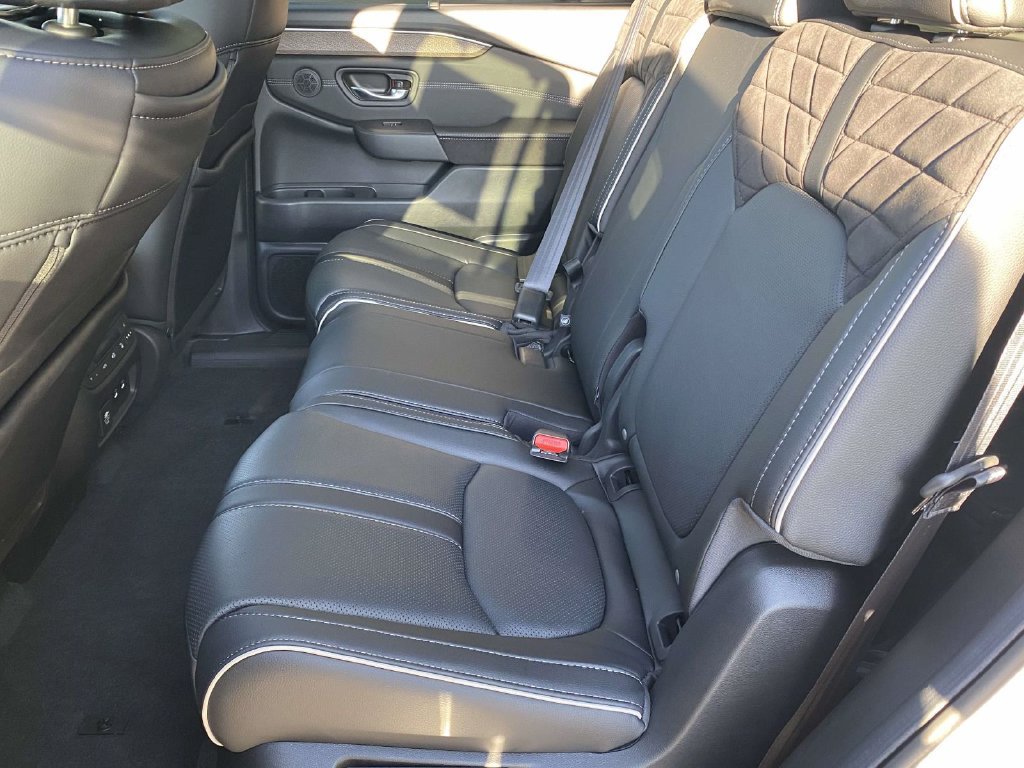 New 2026 Honda Pilot Elite image 10