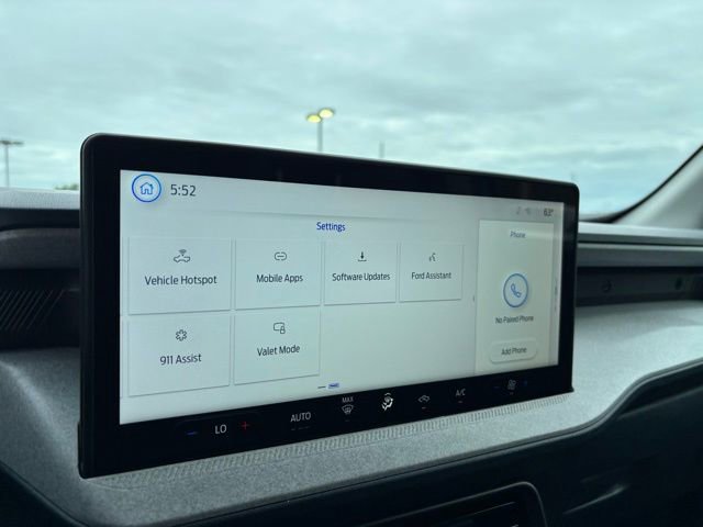 New 2025 Ford Maverick XLT image 18