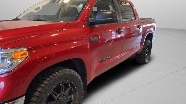 Used 2016 Toyota Tundra SR5 w/ SR5 Upgrade Package AWD/4WD image 24