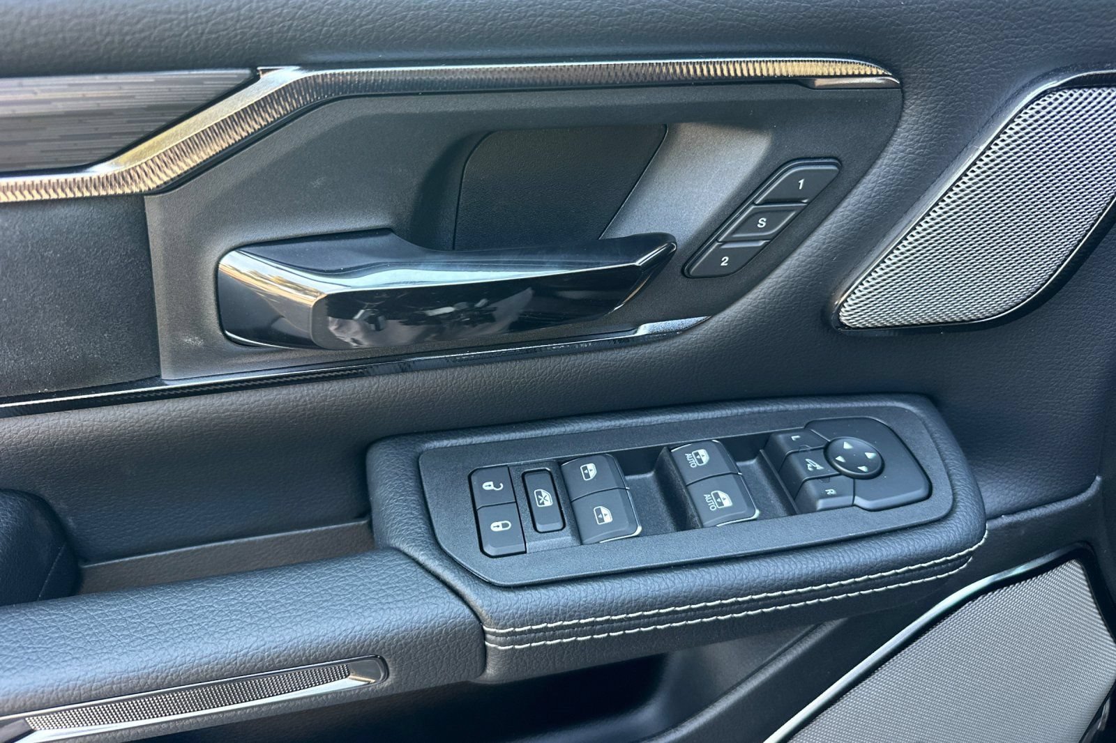 New 2026 RAM 1500 Rebel w/ Rebel Level 2 Equipment Group AWD/4WD image 10