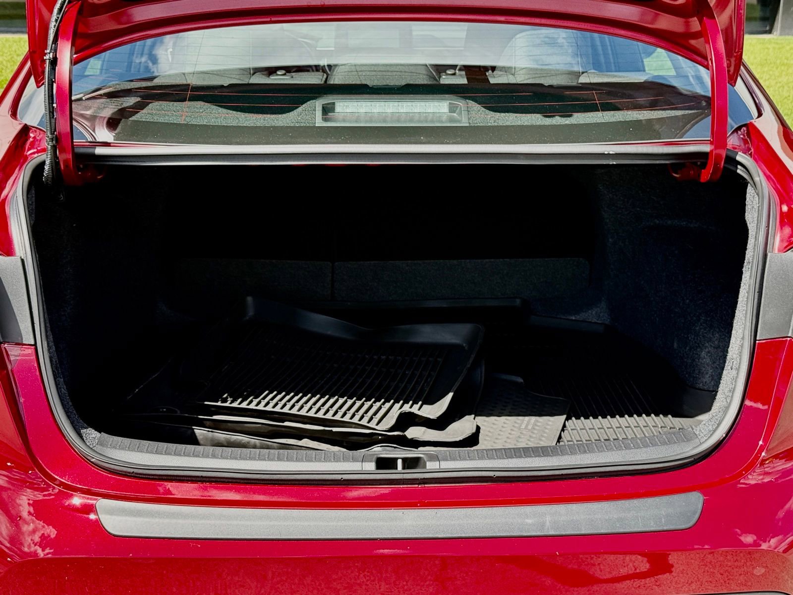 Used 2025 Toyota Corolla LE w/ LE Premium Package image 21