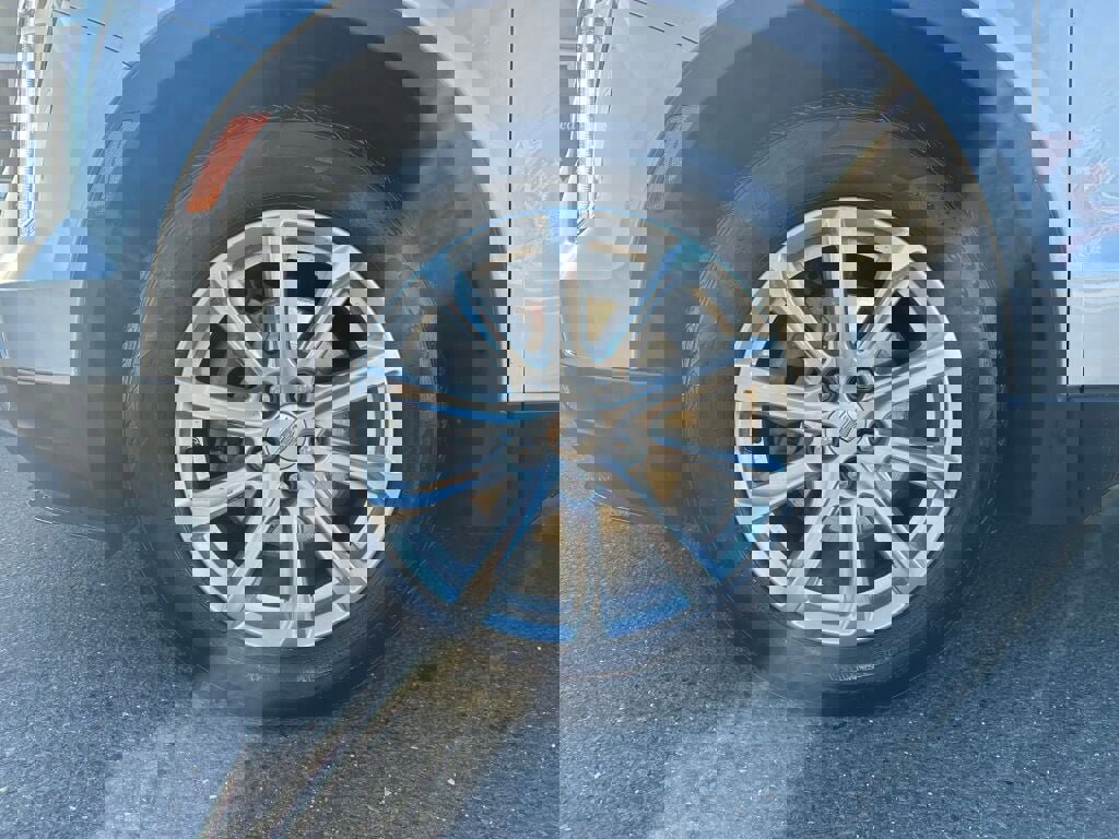 Used 2020 Cadillac XT4 Luxury w/ Cold Weather Package image 33