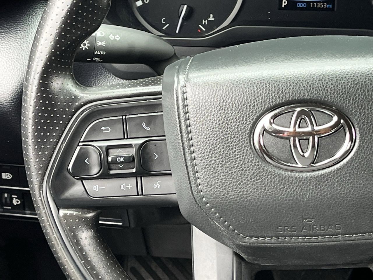 Used 2025 Toyota Tundra SR w/ SR Tow Package RWD image 12