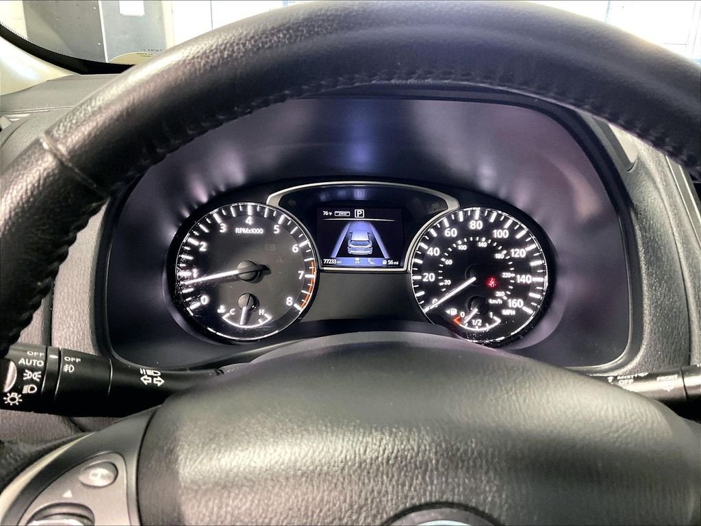 Used 2020 Nissan Pathfinder SV AWD/4WD image 25