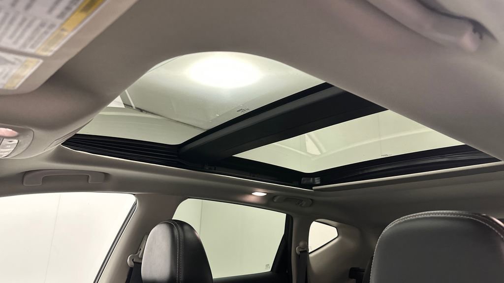 Certified 2021 Nissan Murano Platinum w/ Cargo Package image 17