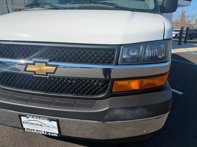 Used 2024 Chevrolet Express 2500 w/ Driver Convenience Package image 8