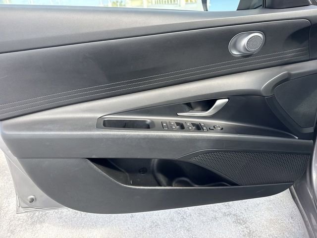 Used 2024 Hyundai Elantra SEL FWD image 13