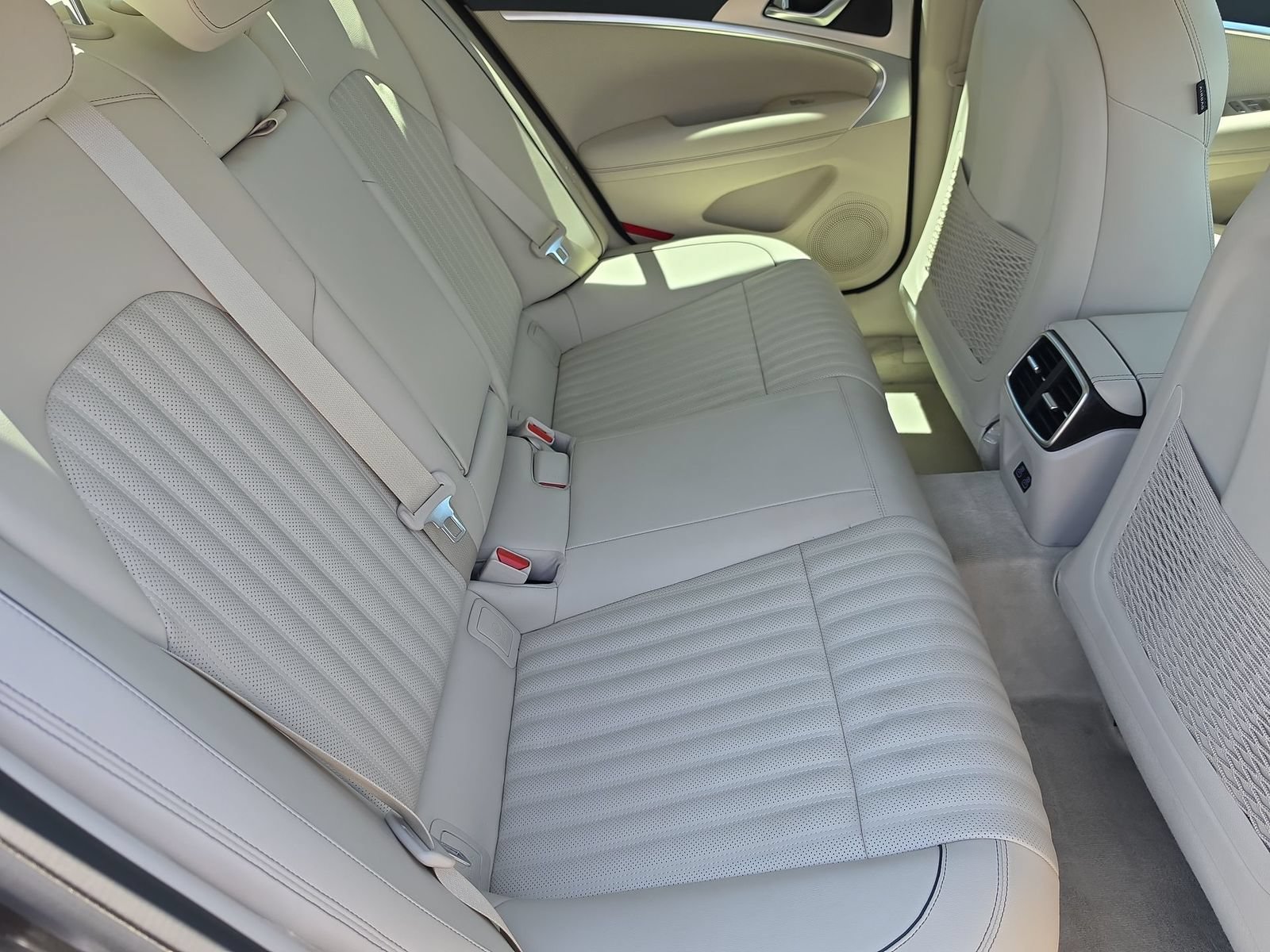 Certified 2026 Genesis G70 2.5T Prestige RWD image 17