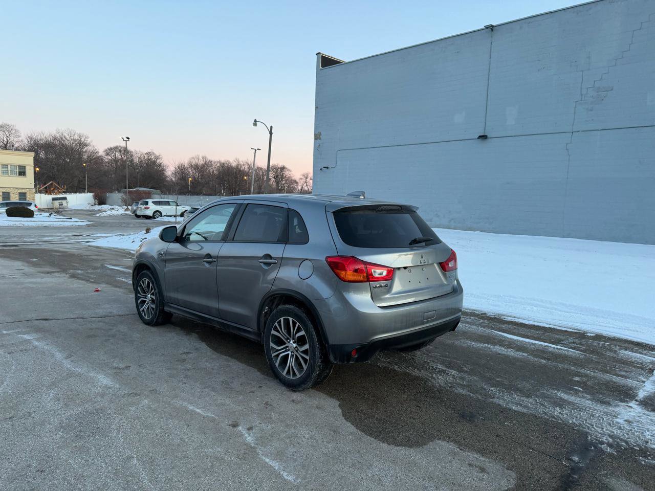 Used 2017 Mitsubishi Outlander Sport SE image 5