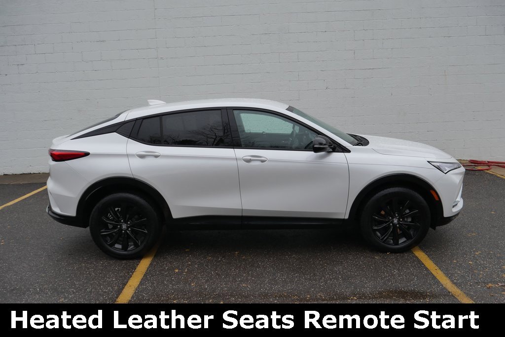 Used 2024 Buick Envista Sport Touring w/ Convenience I Package image 1