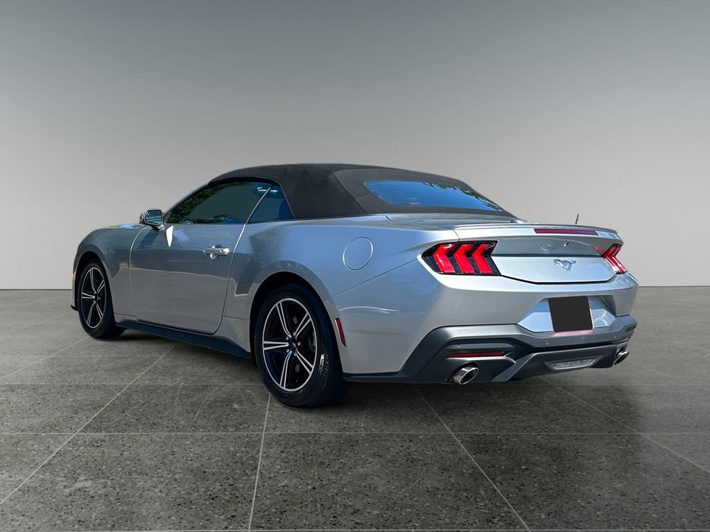 Used 2024 Ford Mustang Premium image 5