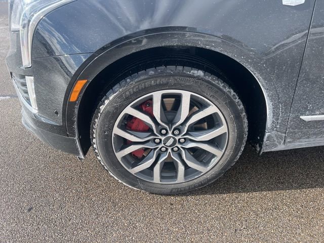 Used 2023 Cadillac XT5 Sportv w/ Technology Package image 2