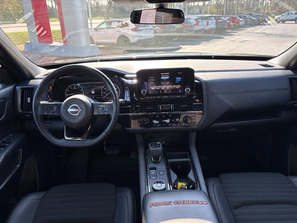 Used 2025 Nissan Pathfinder Rock Creek image 8